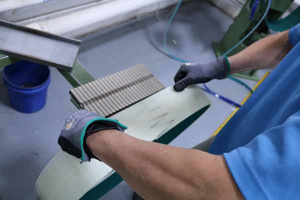 built american tough slider 1 6